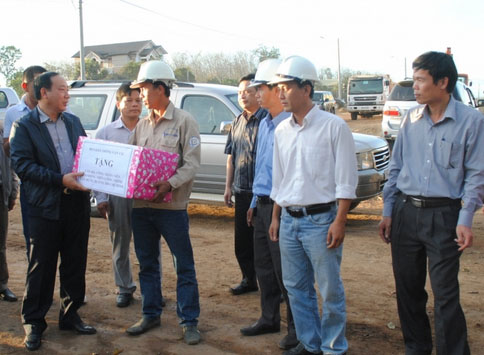 Đường Hồ Chí Minh qua Kon Tum: Về đích sớm 18 tháng